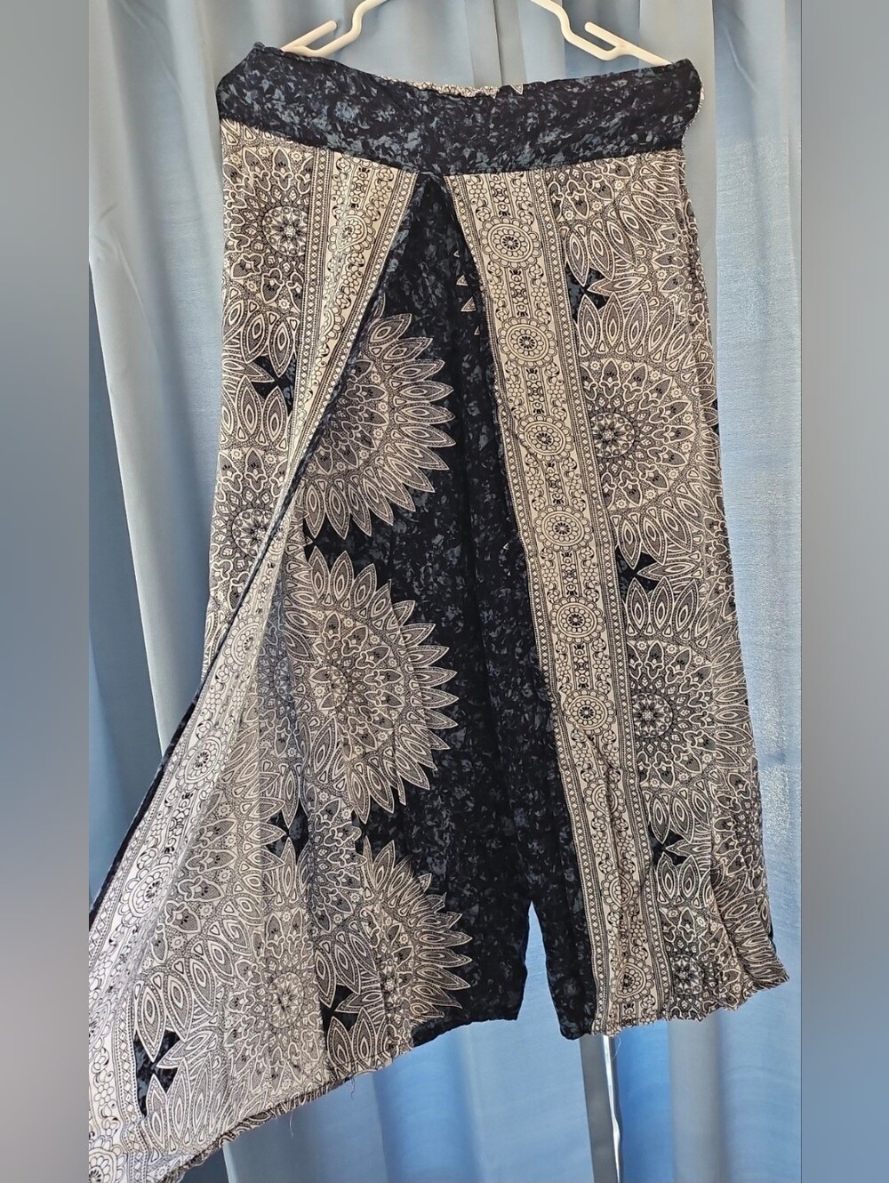 Boho Flowy Pants - Picture 2 of 8